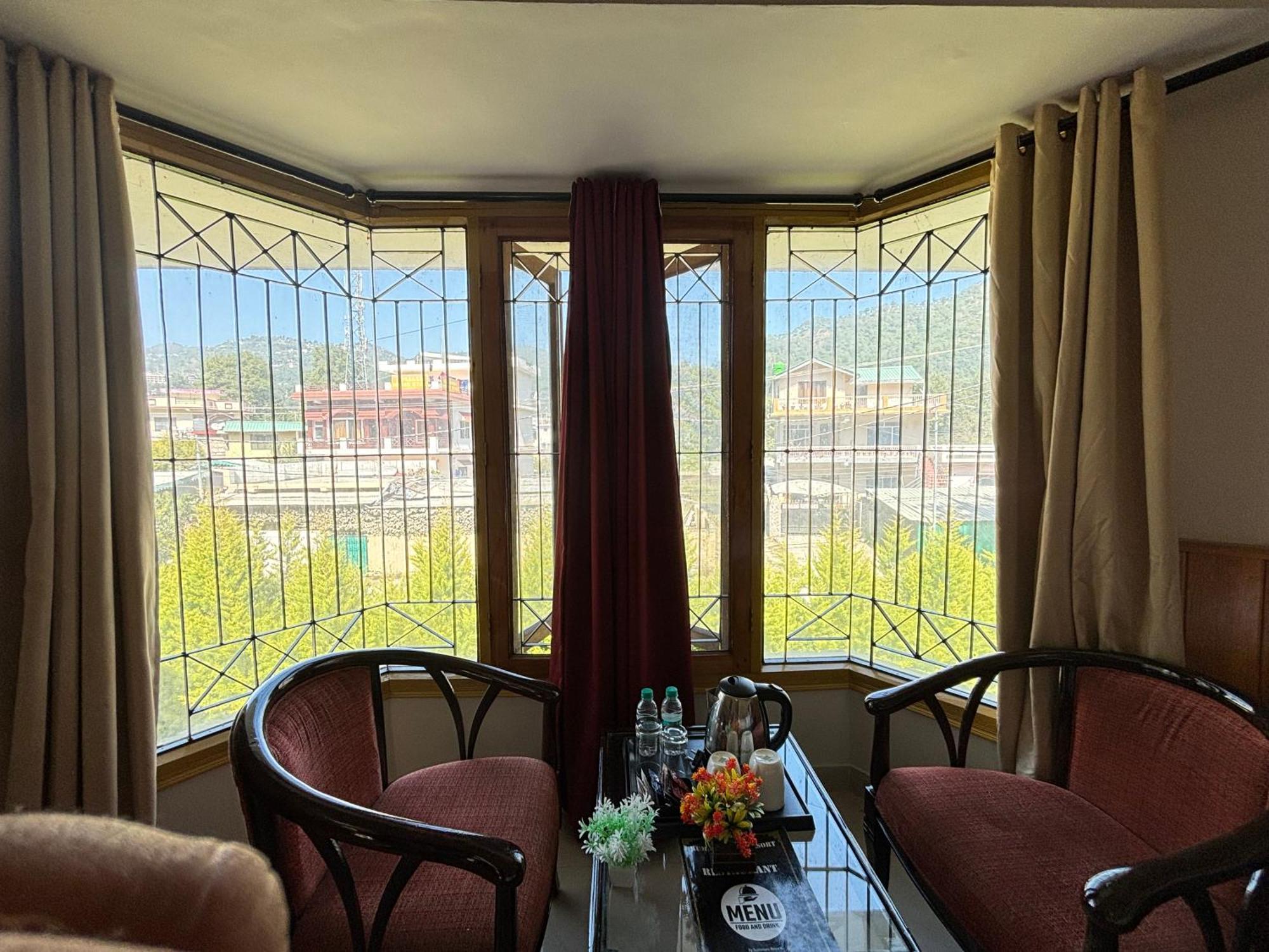 Ivy The Boutique Hotel Near Neem Karoli Temple ناينيتال المظهر الخارجي الصورة