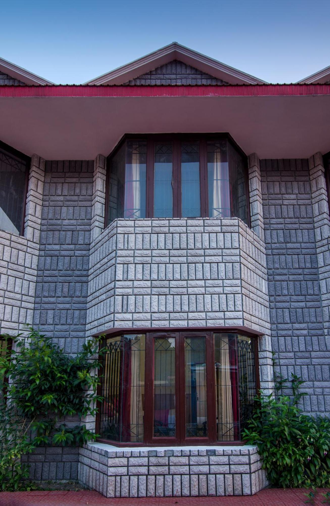 Ivy The Boutique Hotel Near Neem Karoli Temple ناينيتال المظهر الخارجي الصورة